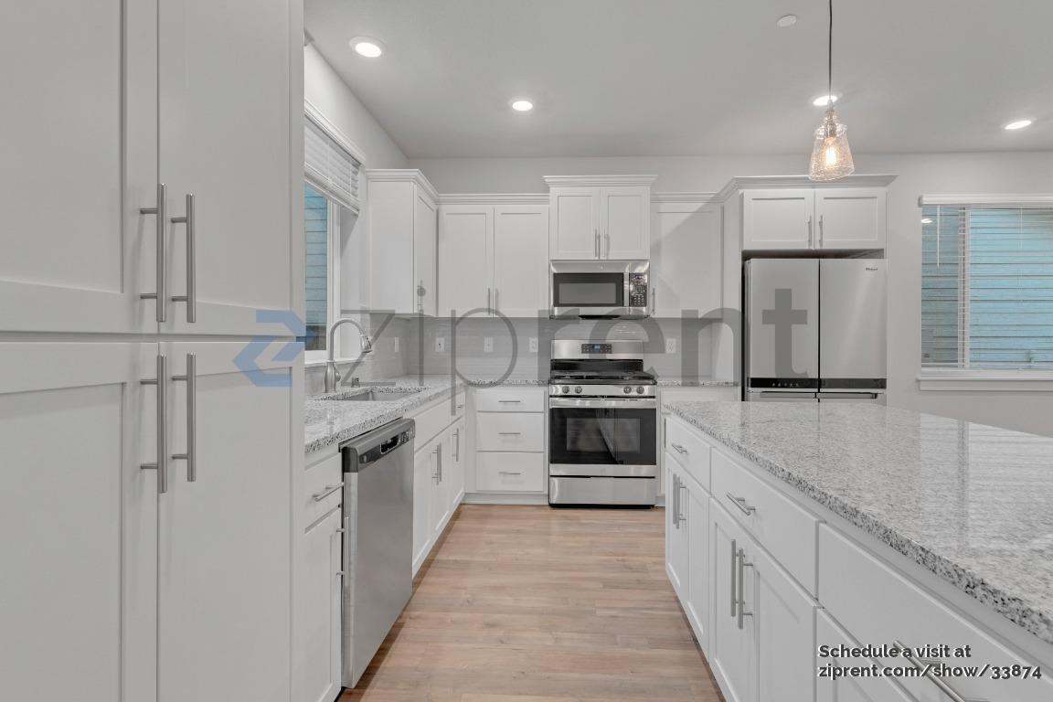 6460 N 89th Ave - Photo 6 of 33