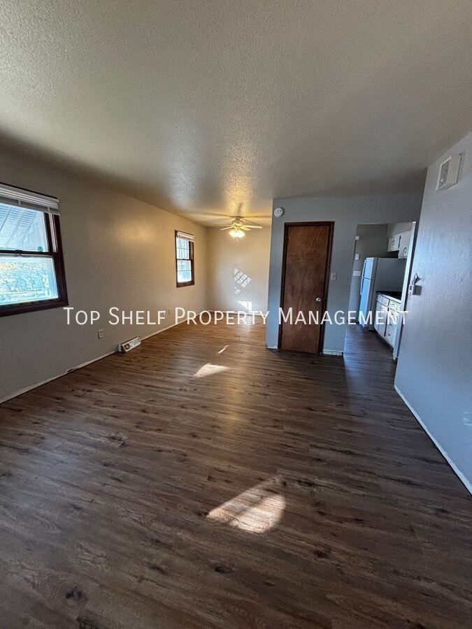 500 Hart Ave - Photo 3 of 8