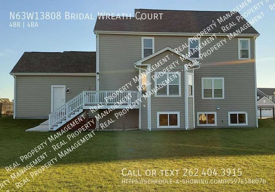 N63W13808 Bridal Wreath Ct - Photo 3 of 28