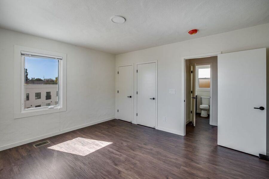 4721 Fair Ave - Photo 2 of 16