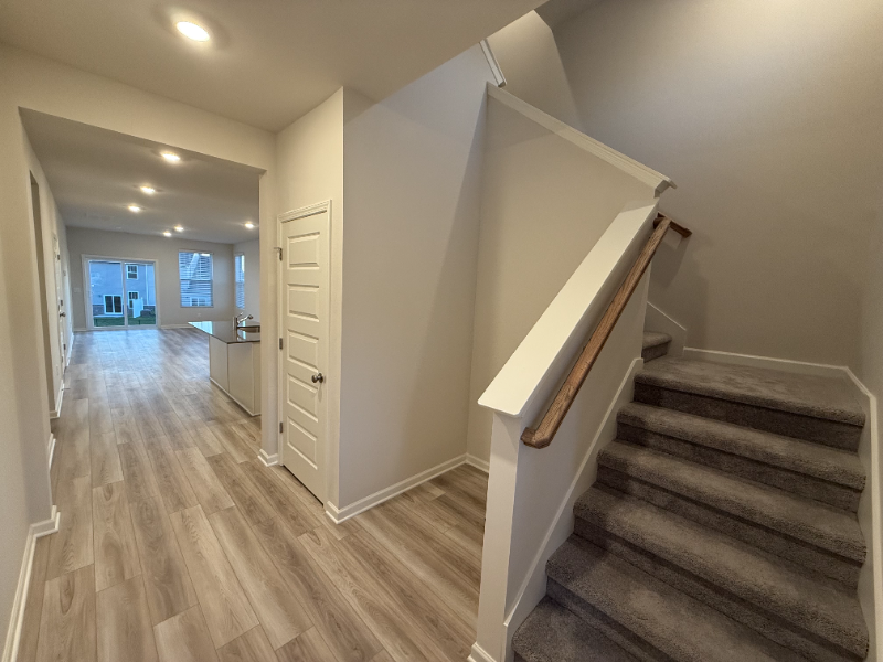 425 Alcott Way - Photo 3 of 18