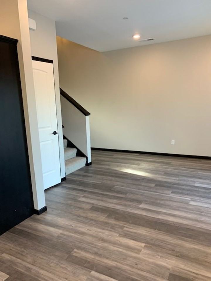 Villas of Rivers Ridge Townhomes - Photo 6 of 39