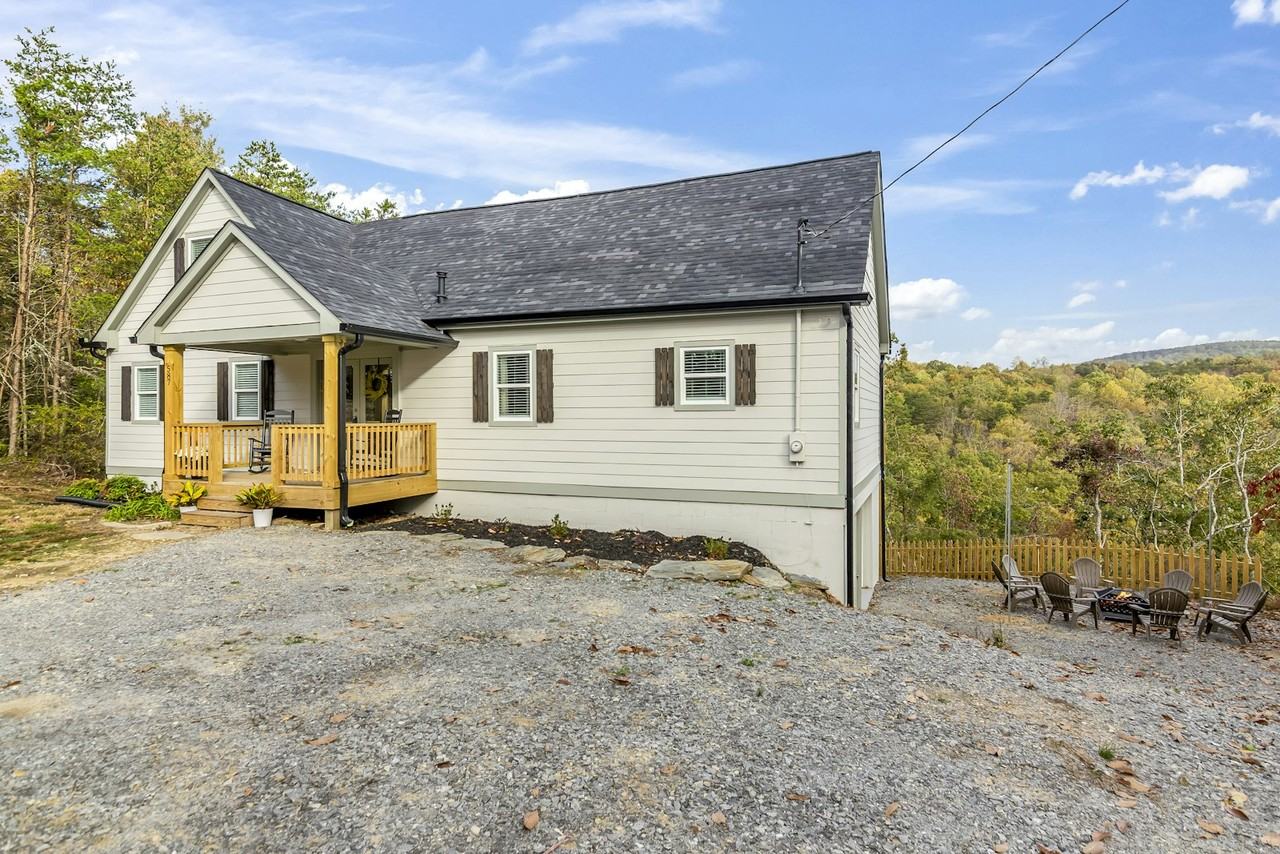 587 Oak Trce E - Photo 2 of 40