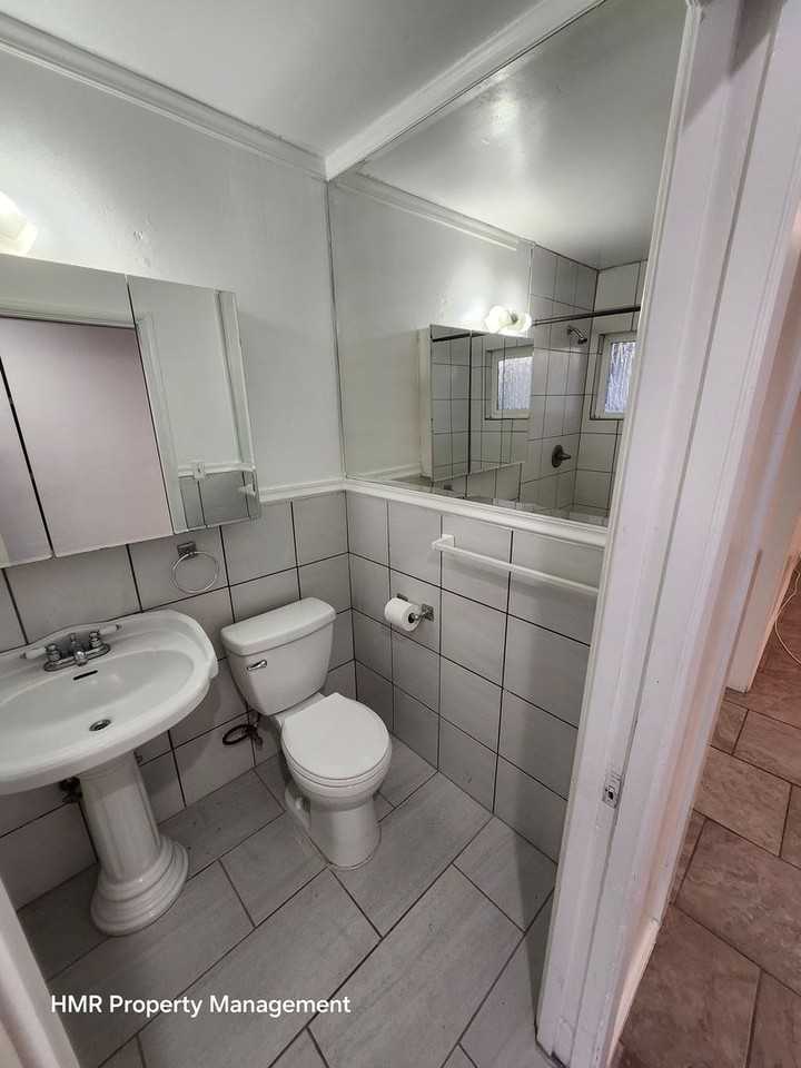 3367 N Alameda Ave - Photo 4 of 36