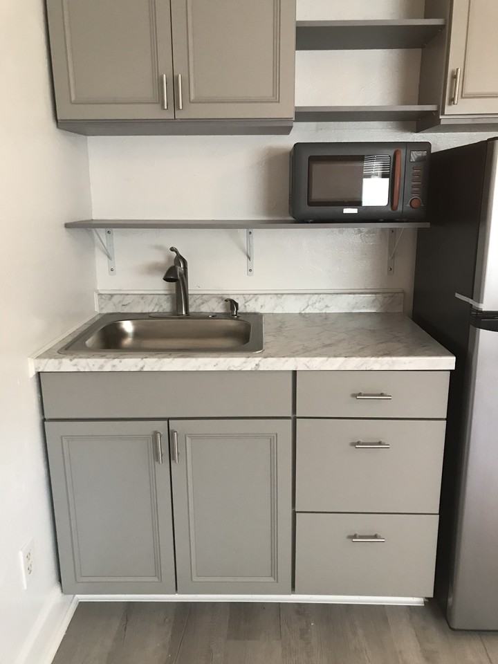 1312 Highlands Dr #3 - Photo 4 of 12