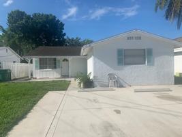 featured image of 1312 Highlands Dr #3