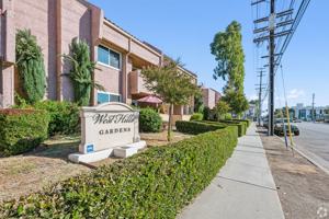 featured image of 22833 Vanowen St