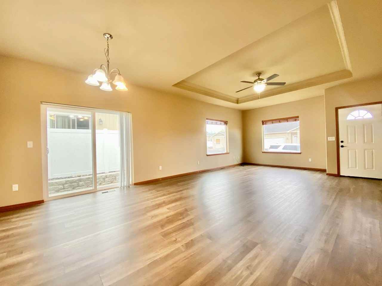 3102 Swan Ave - Photo 2 of 17