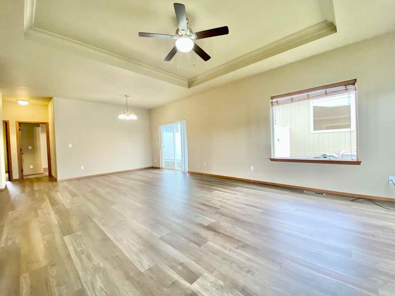 3102 Swan Ave - Photo 3 of 17