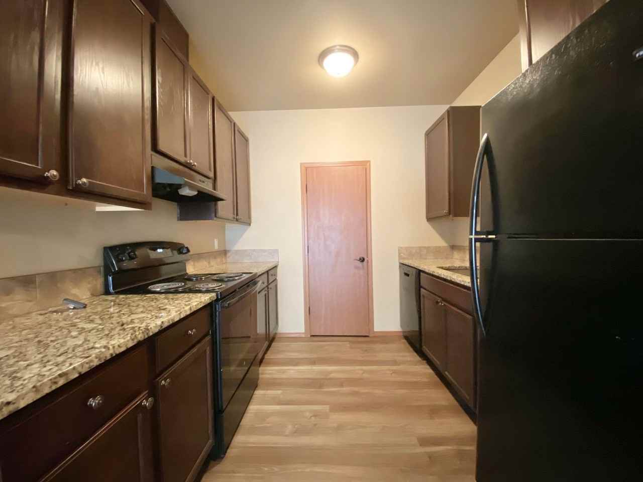 3102 Swan Ave - Photo 5 of 17