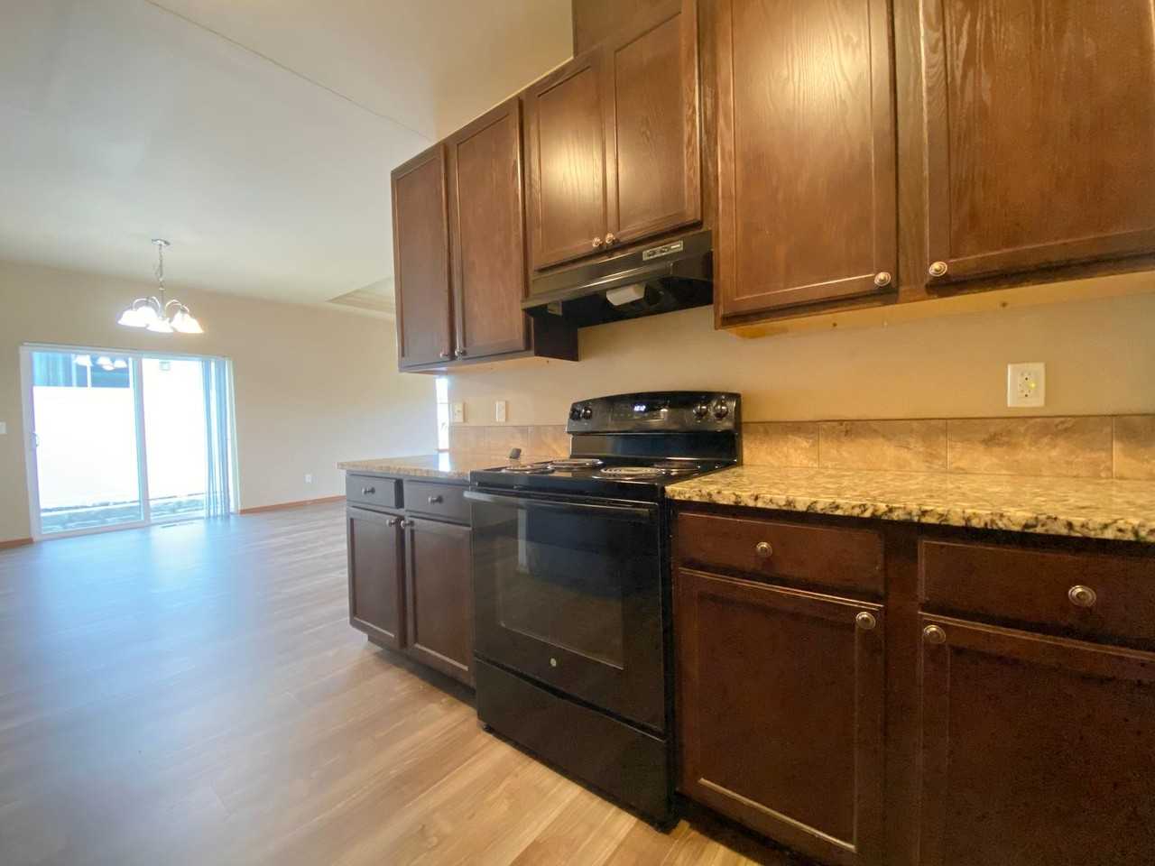 3102 Swan Ave - Photo 6 of 17