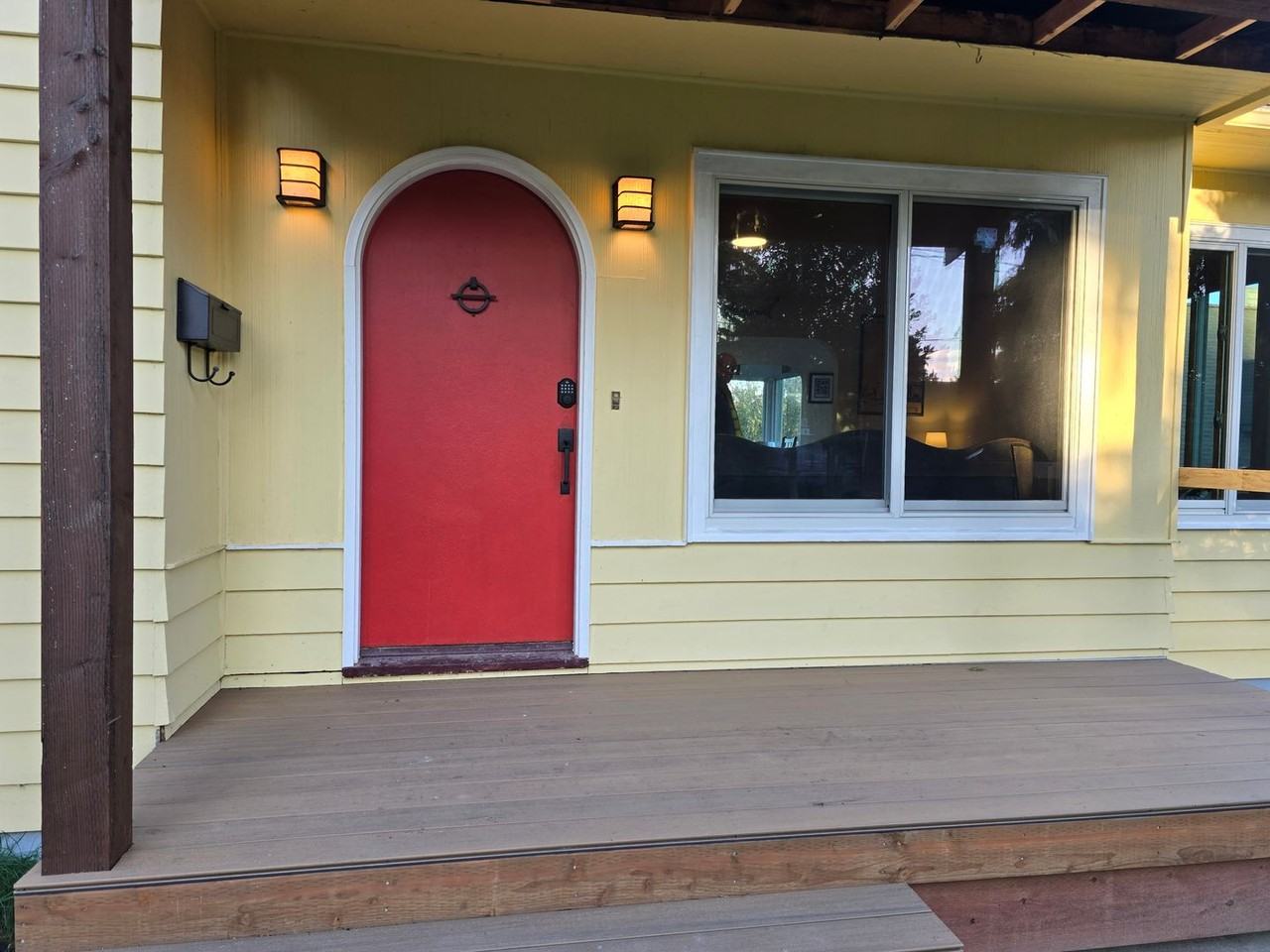 1106 Madison St - Photo 2 of 17