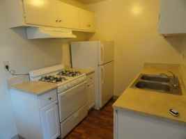 featured image of 6 Arkwright Ct