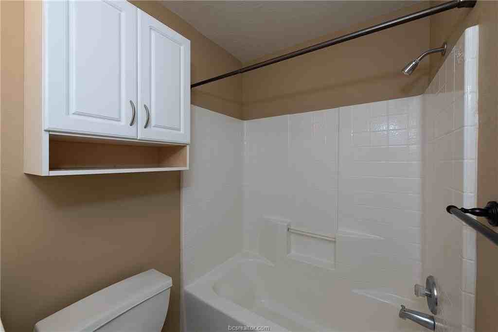 1433 Western Oaks Ct - Photo 4 of 9