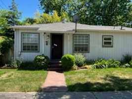 featured image of 421 W 6th Ave