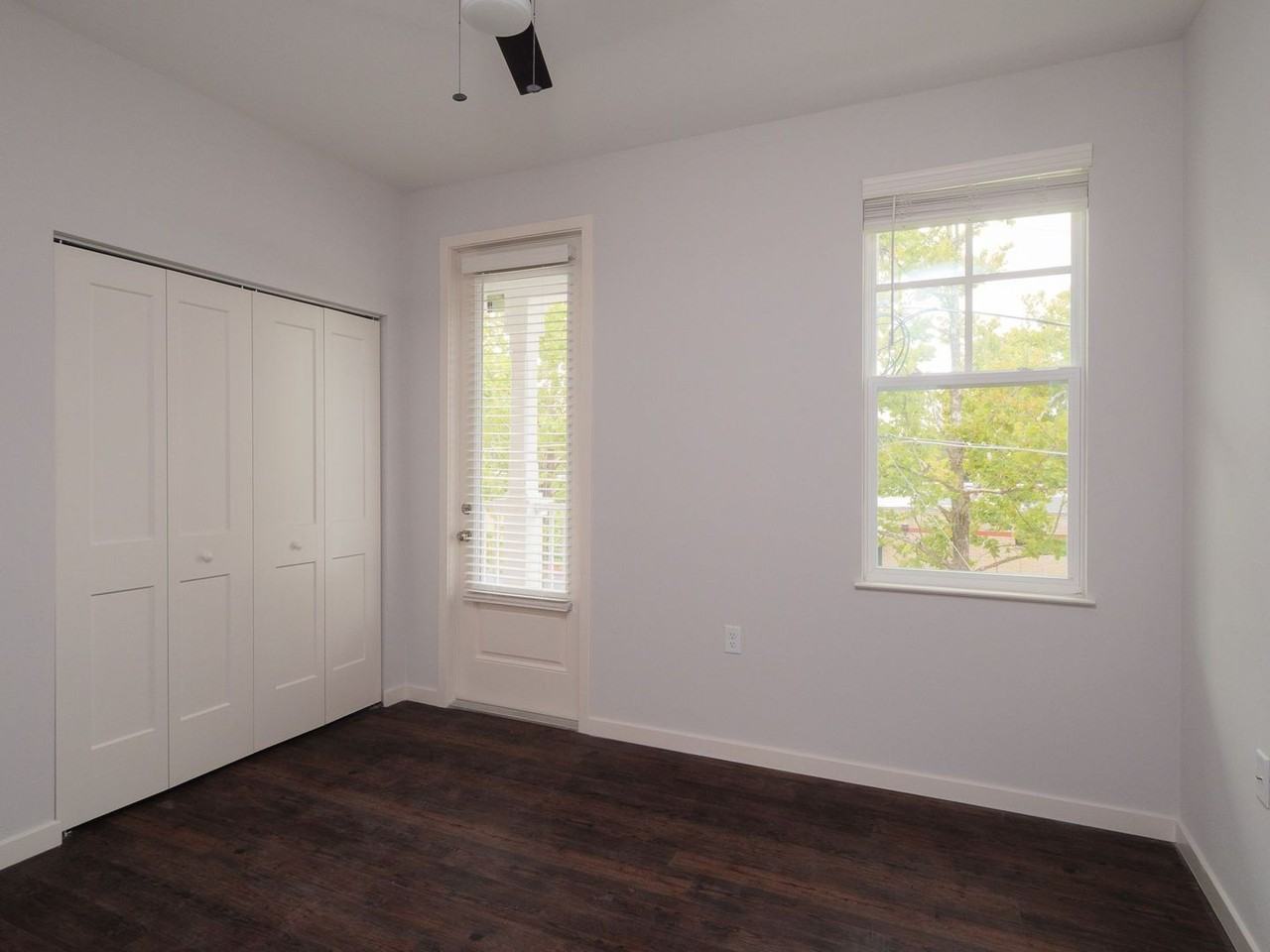 765 Nw 9th St - Photo 4 of 24