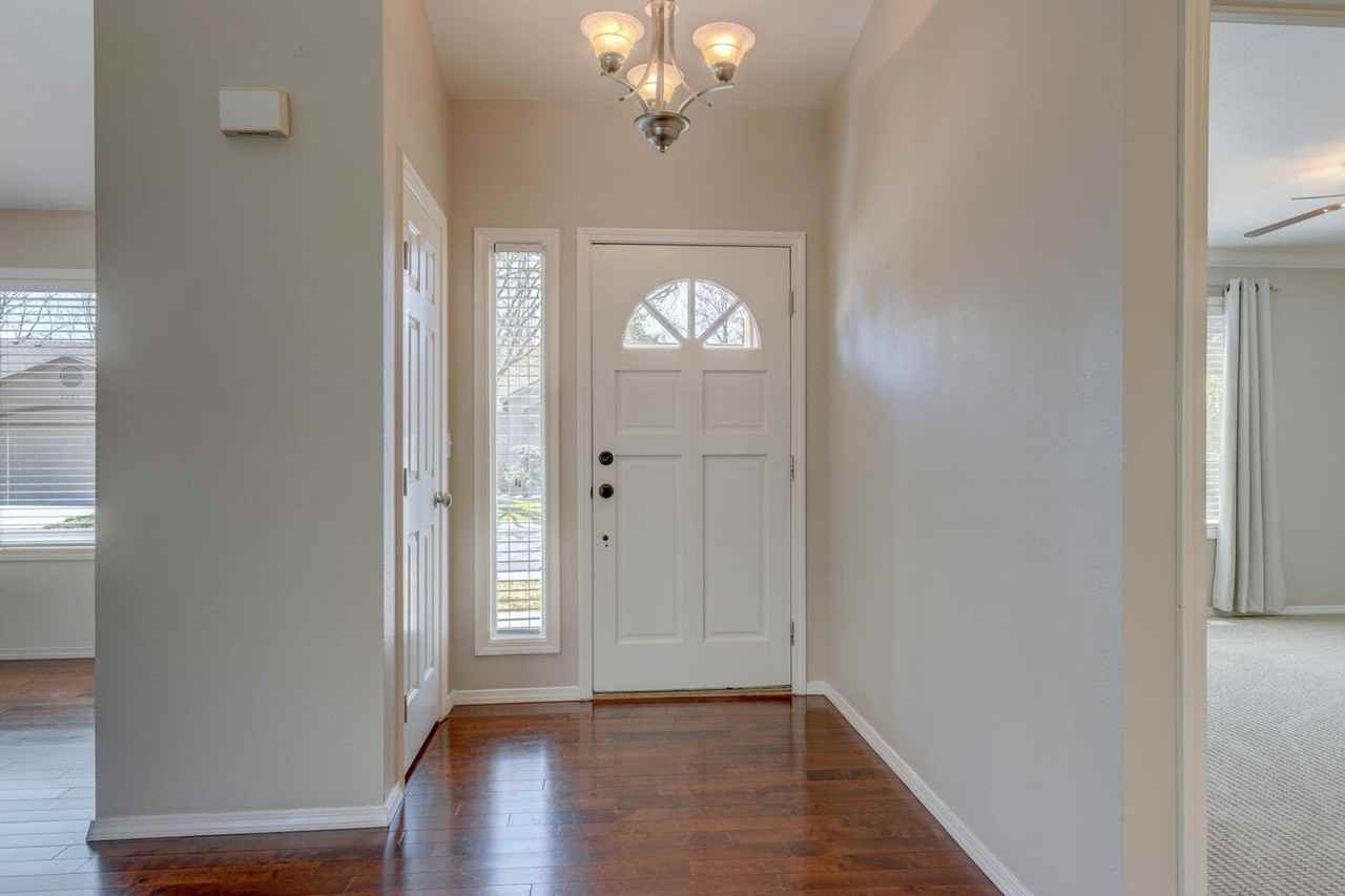 5574 W Harborcove Ln - Photo 3 of 28