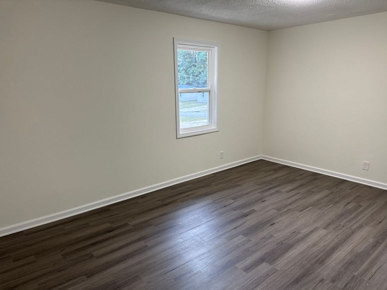 3585 Fair St - Photo 4 of 10