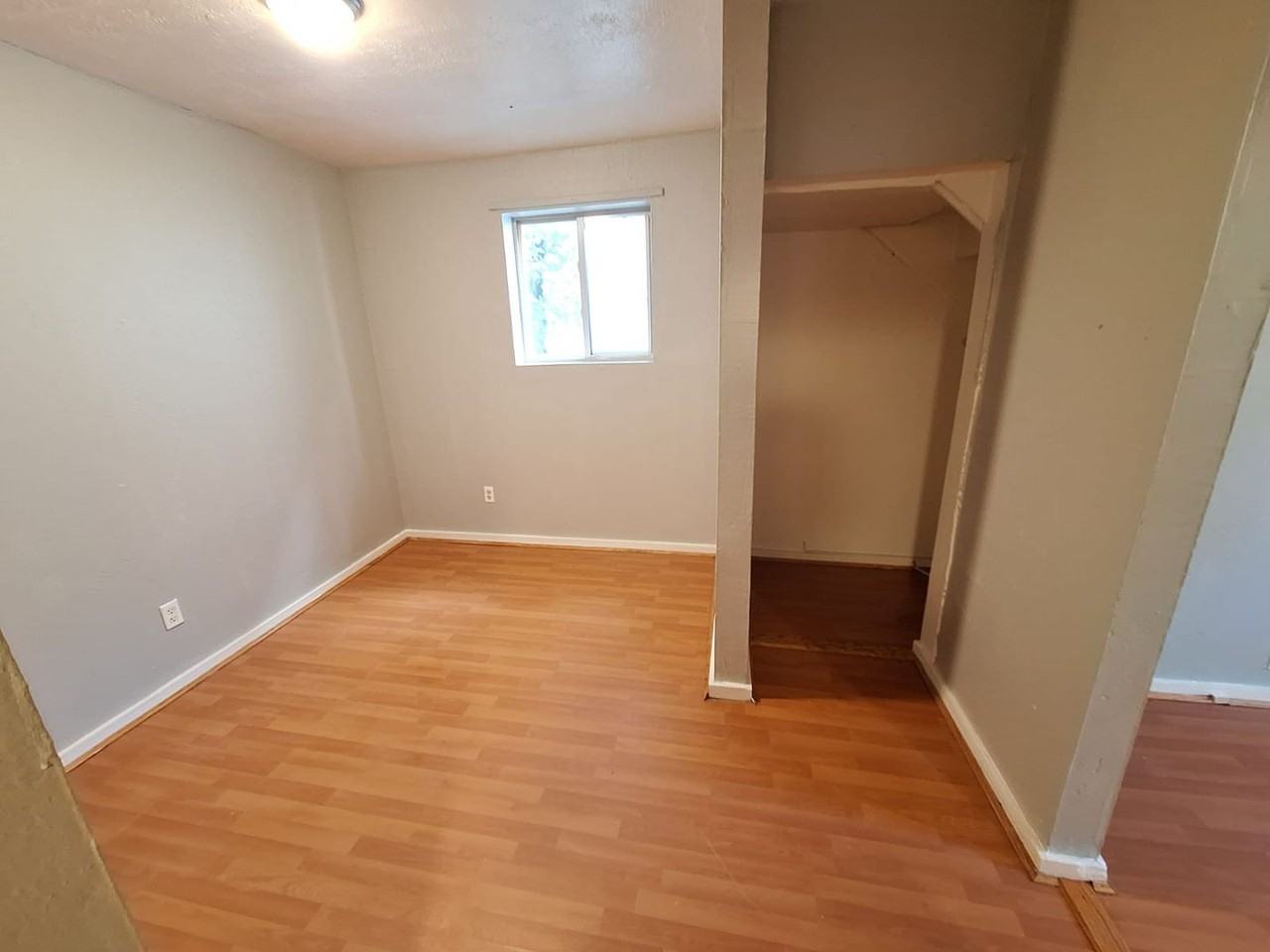 805 Oak St. - Photo 2 of 5