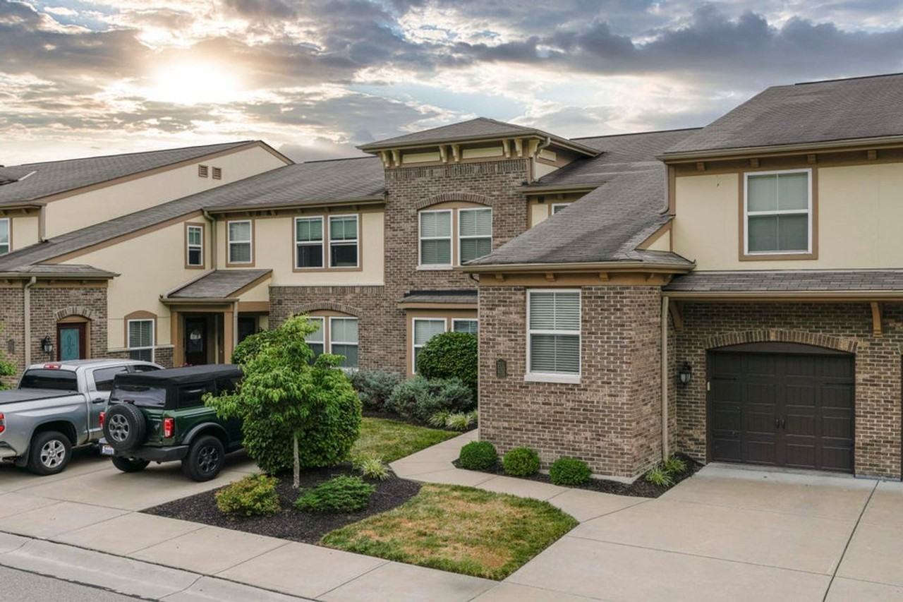 2113 Rolling Hills Dr - Photo 2 of 22