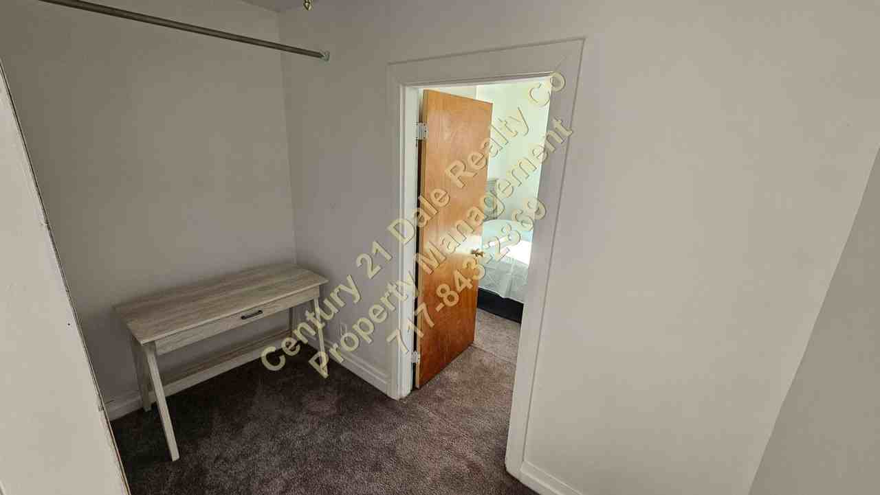 47 N Main St - Photo 7 of 11