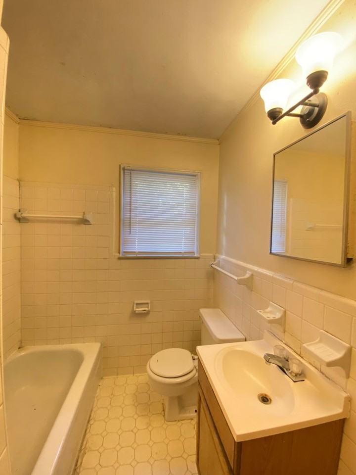 959 Tisdale Cir - Photo 4 of 9