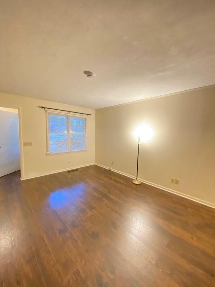 959 Tisdale Cir - Photo 5 of 9