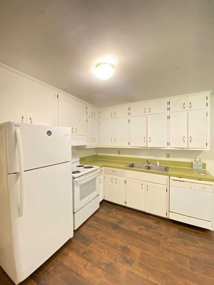 959 Tisdale Cir - Photo 7 of 9