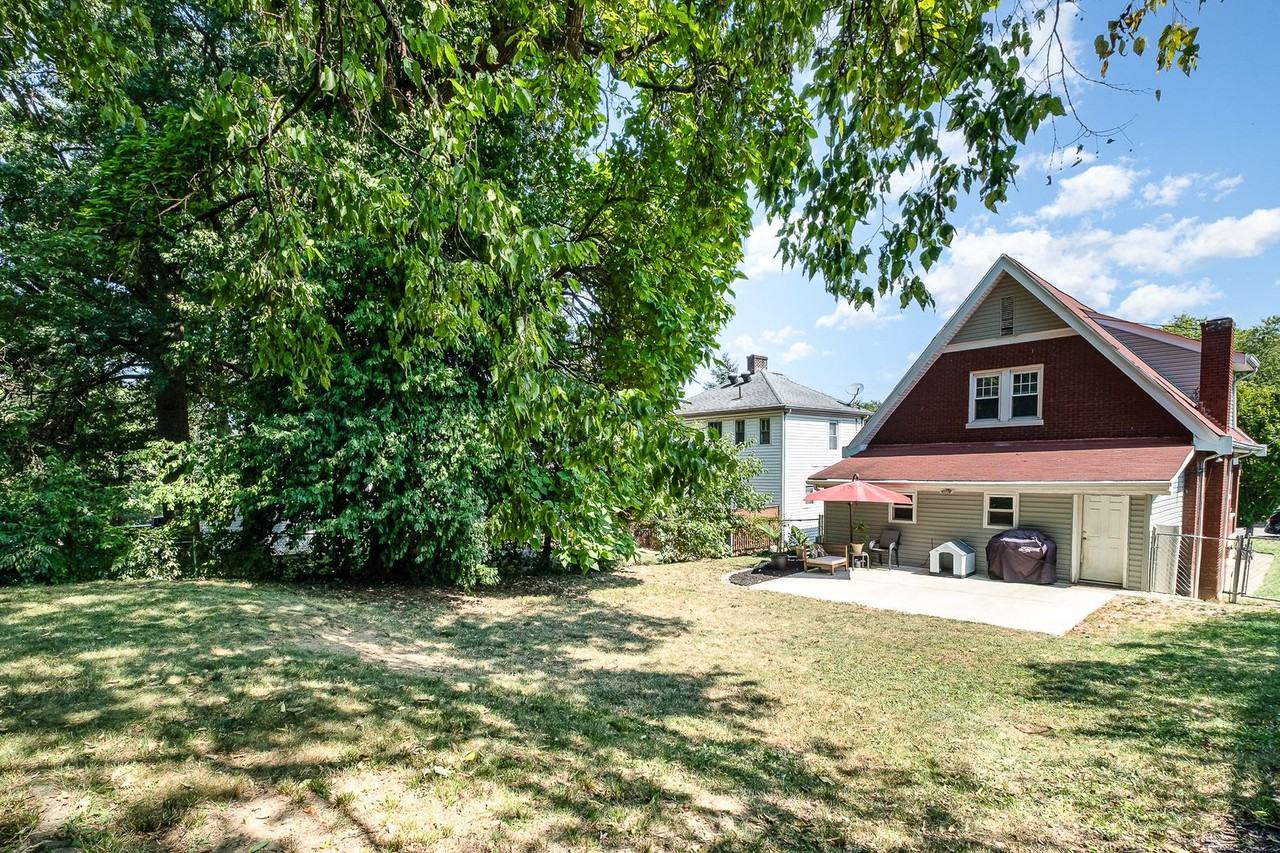 905 Terrace Dr - Photo 3 of 26