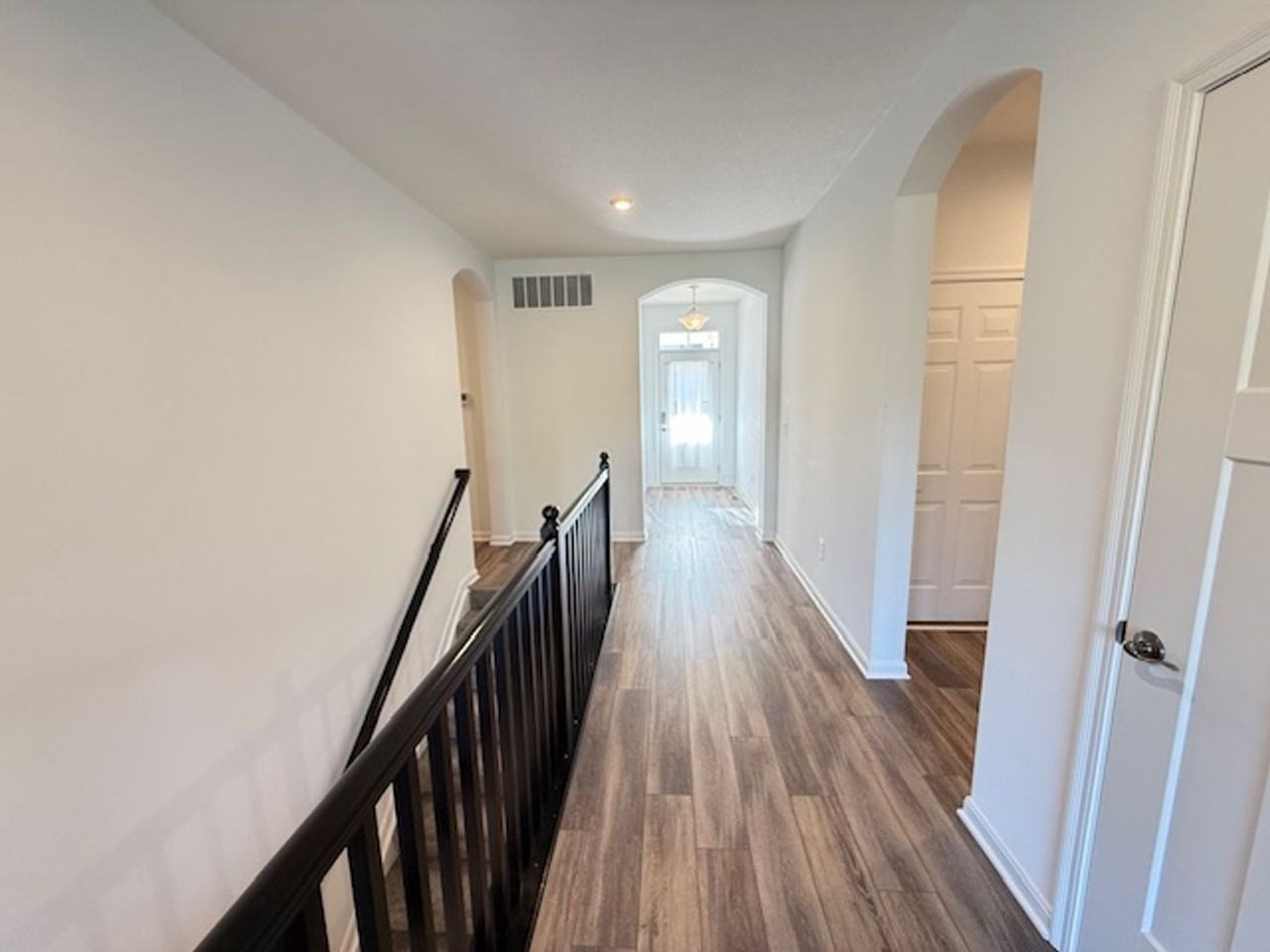 4636 Donegal Ave - Photo 7 of 27