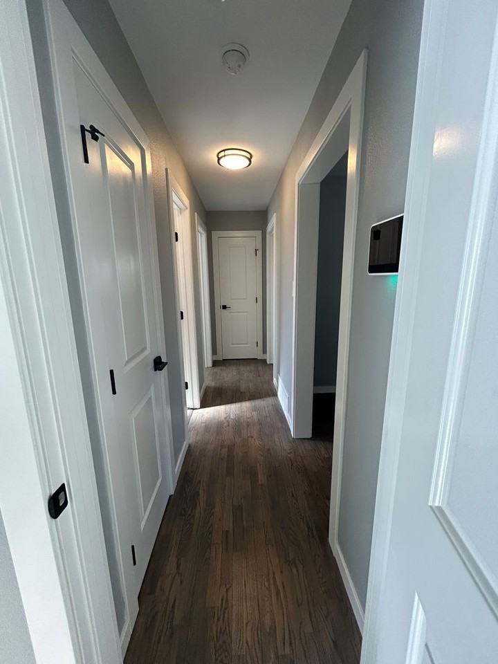 1141 E Madison St - Photo 6 of 21