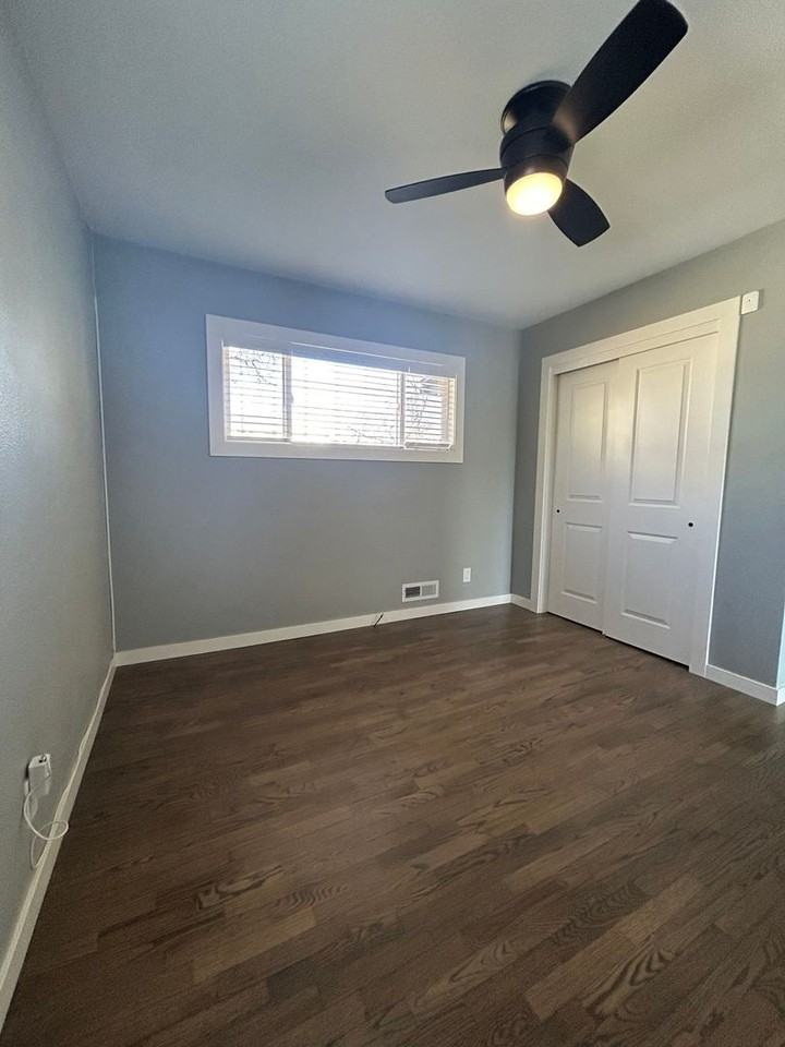 1141 E Madison St - Photo 7 of 21
