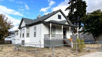 903 E 8th St - Photo 1 of 1