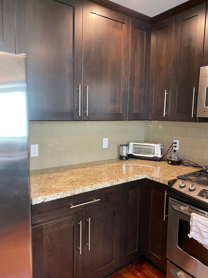 3118 Franklin Ave E #B - Photo 3 of 18