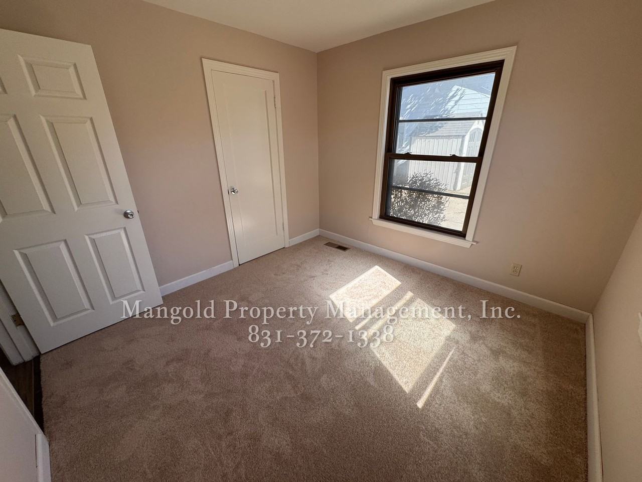 213 Lerwick Dr - Photo 3 of 13