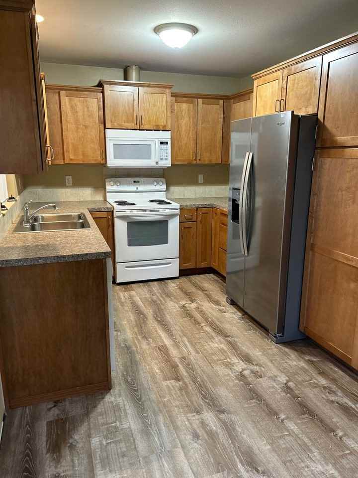 428 E Dalke Ave - Photo 4 of 10
