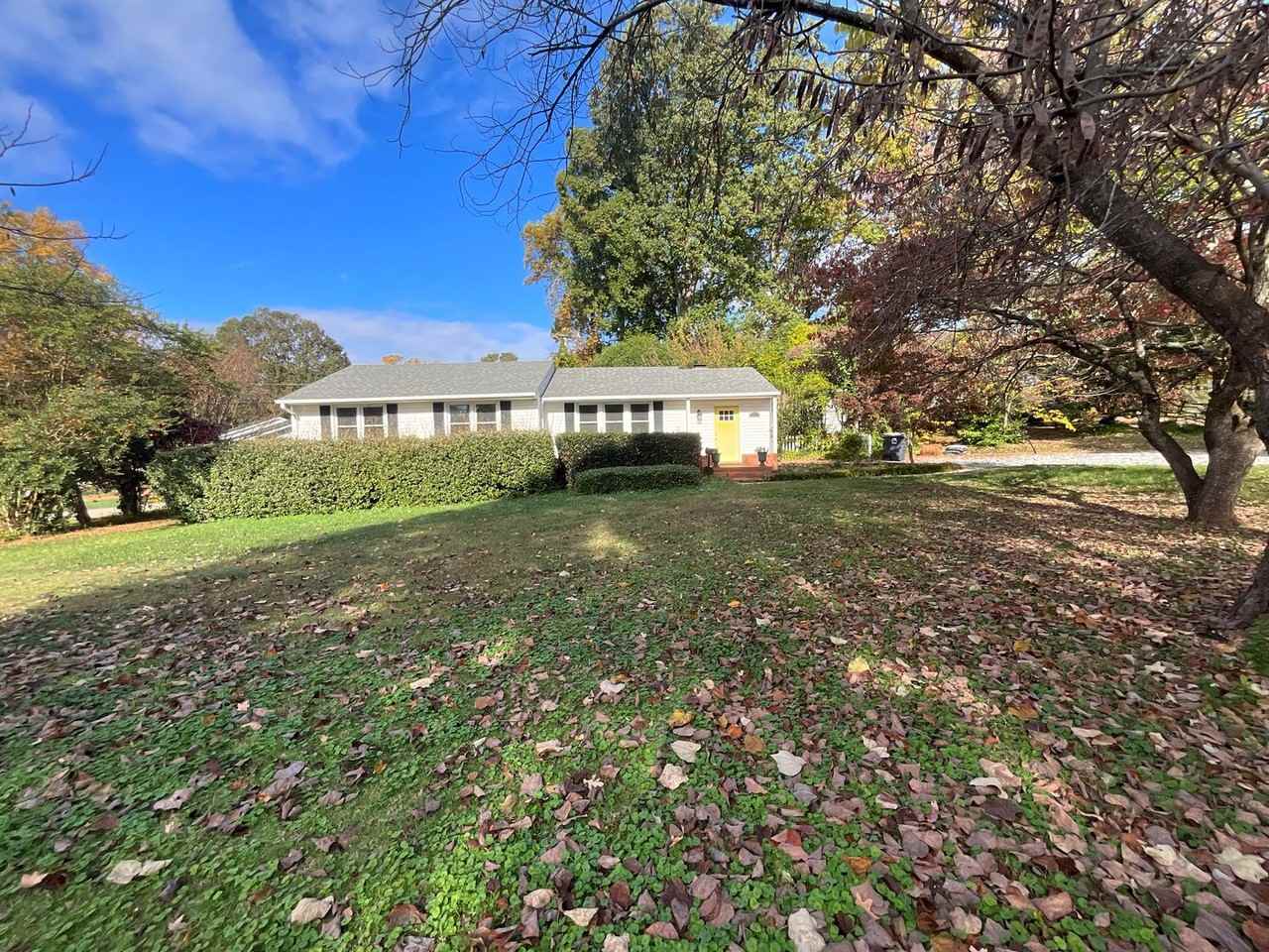 1501 Quail Dr - Photo 3 of 44