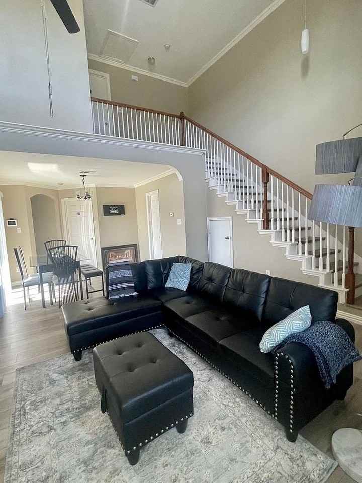 1965 Timber Oaks Dr - Photo 3 of 13