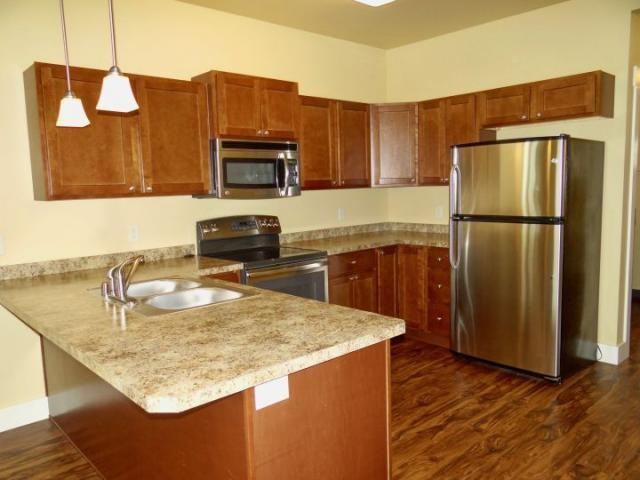 1603 Avenue E - Photo 2 of 7