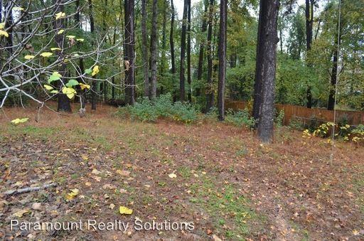 1203 Pond St - Photo 2 of 23