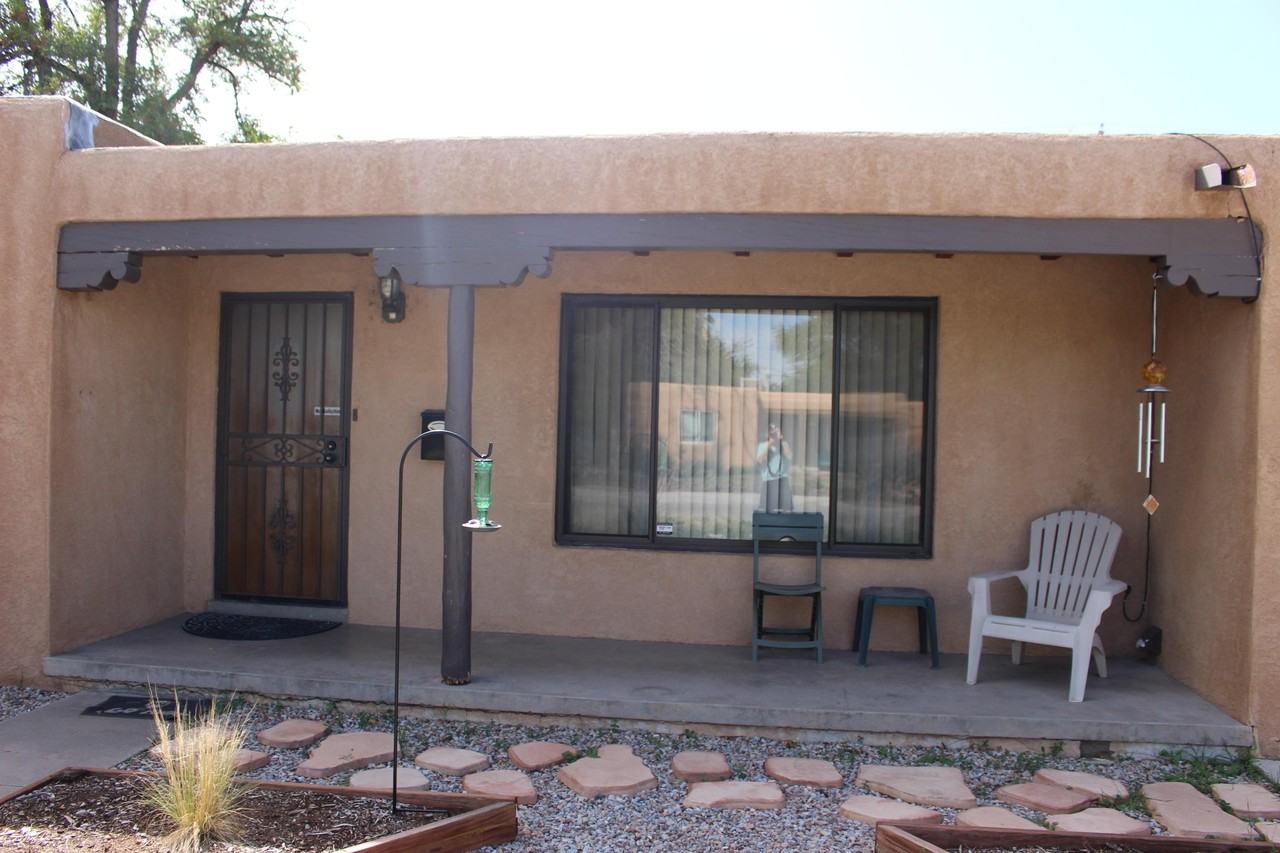 3812 Simms Ave Se - Photo 2 of 16