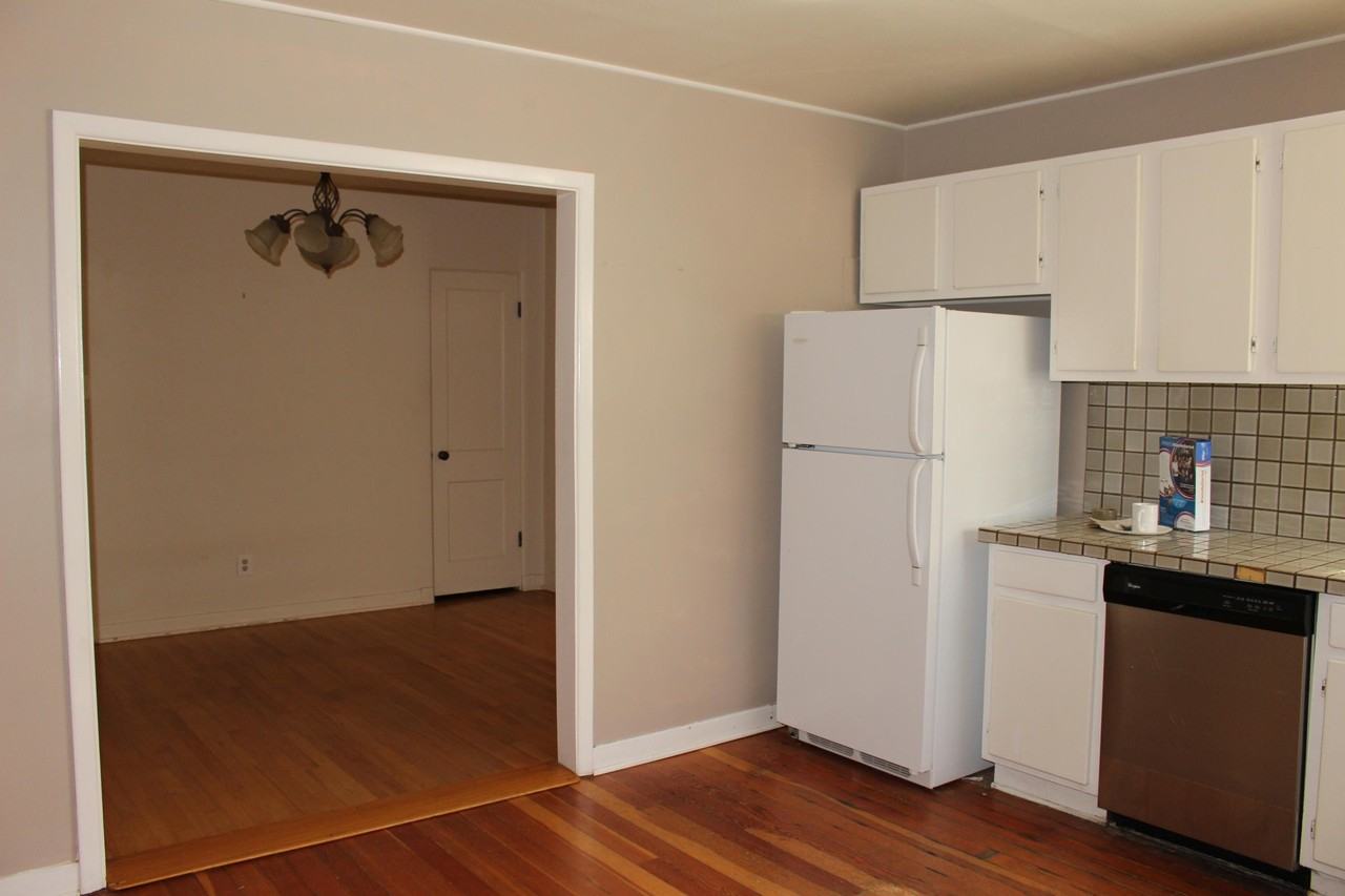 3812 Simms Ave Se - Photo 4 of 16