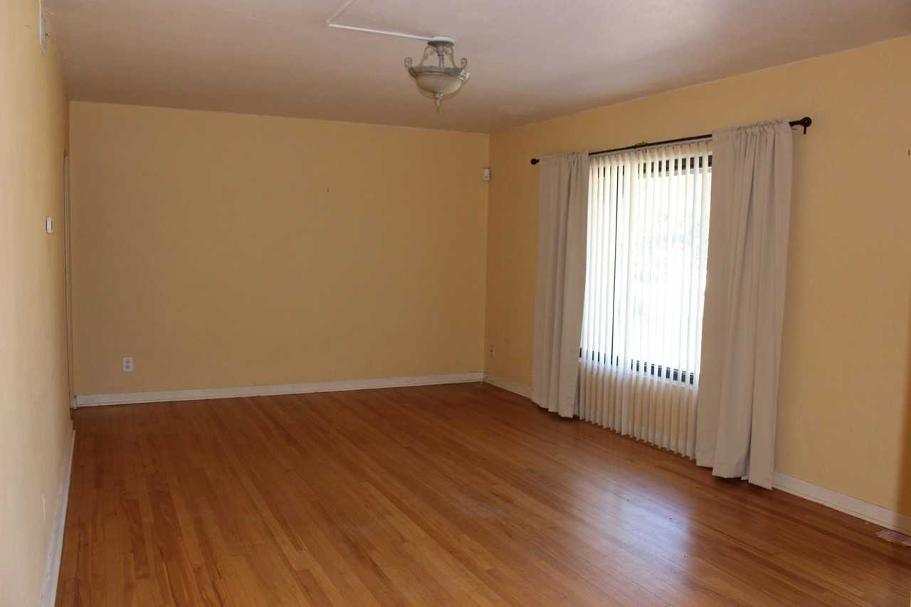 3812 Simms Ave Se - Photo 6 of 16