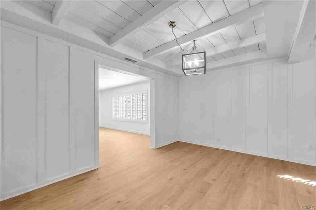 1262 Andrews St - Photo 2 of 8