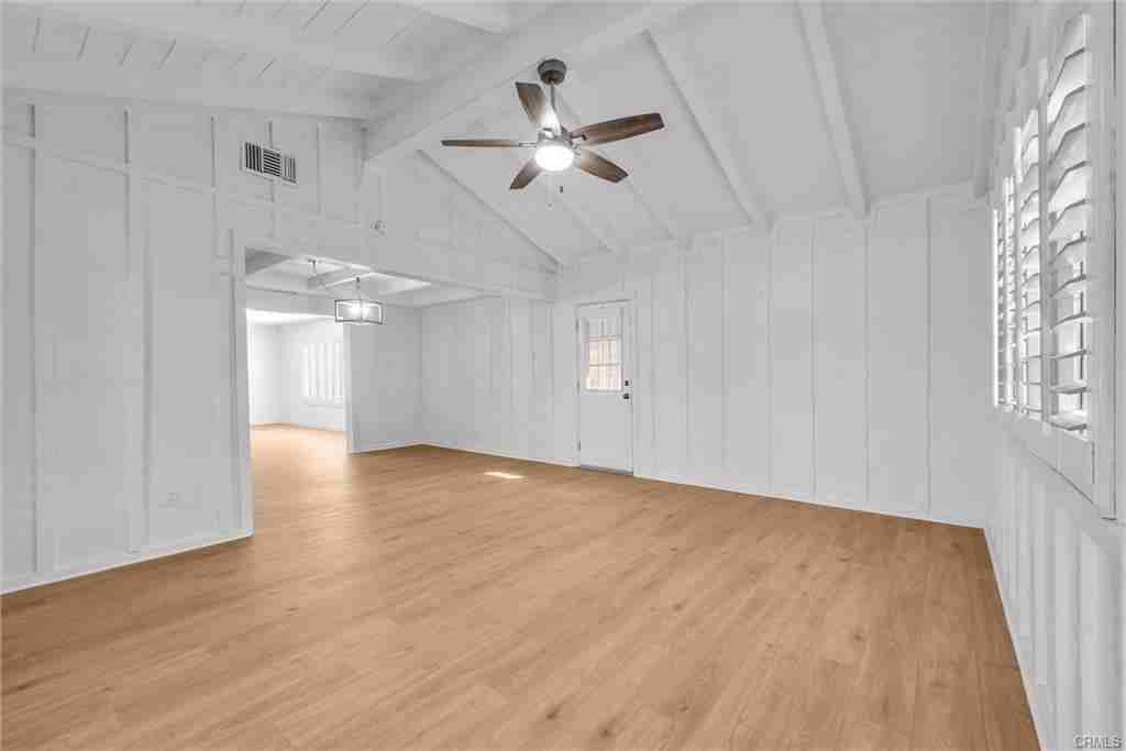 1262 Andrews St - Photo 3 of 8