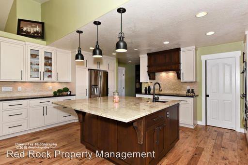 3446 Red Butte Dr - Photo 3 of 23