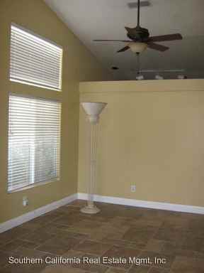 27908 Rainier Rd - Photo 3 of 11