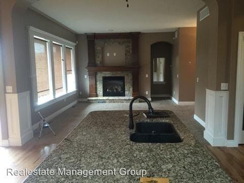 12407 W Valley Hi Rd - Photo 2 of 7