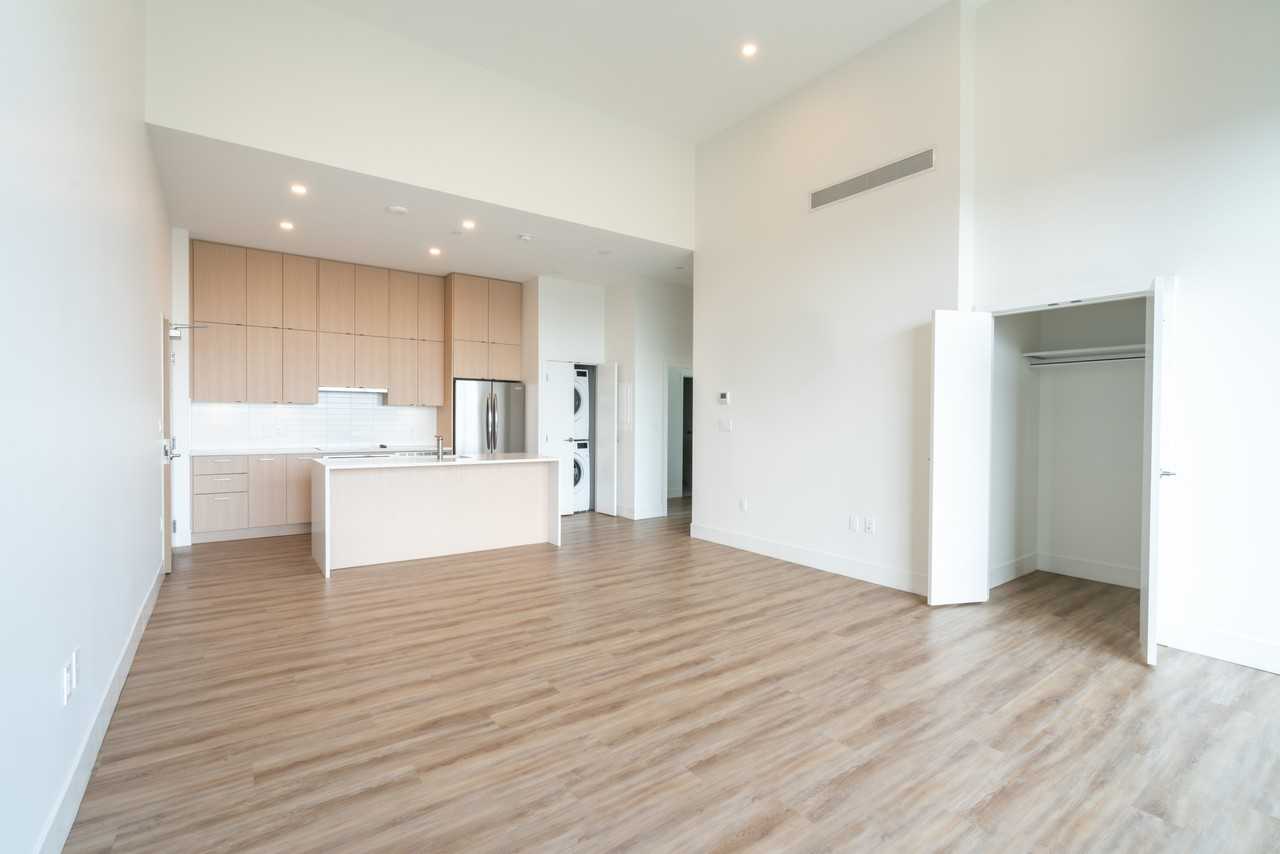 Image showcasing 33 West End Avenue | Apartments for rent in Lincoln Square | Luxury ...