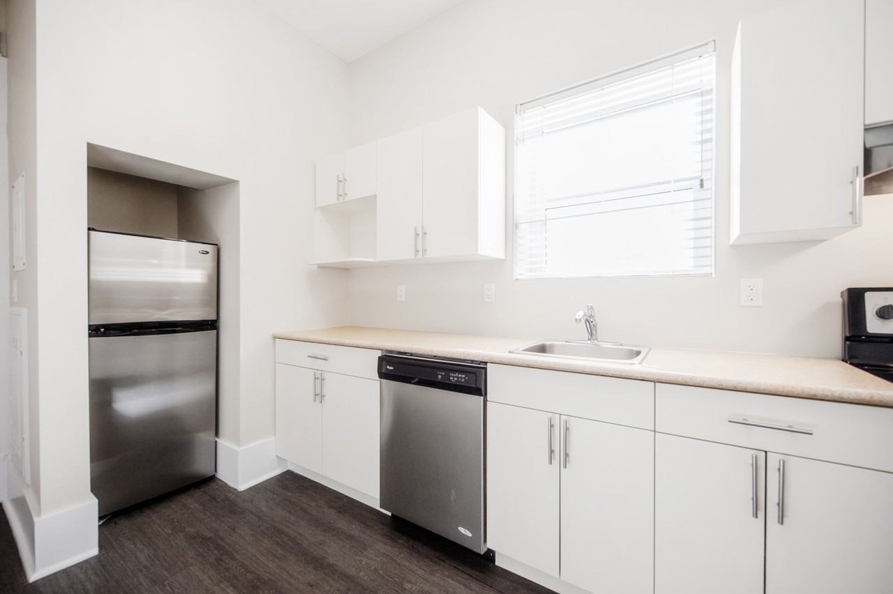 626 Jessie Avenue - Photo 2 of 16